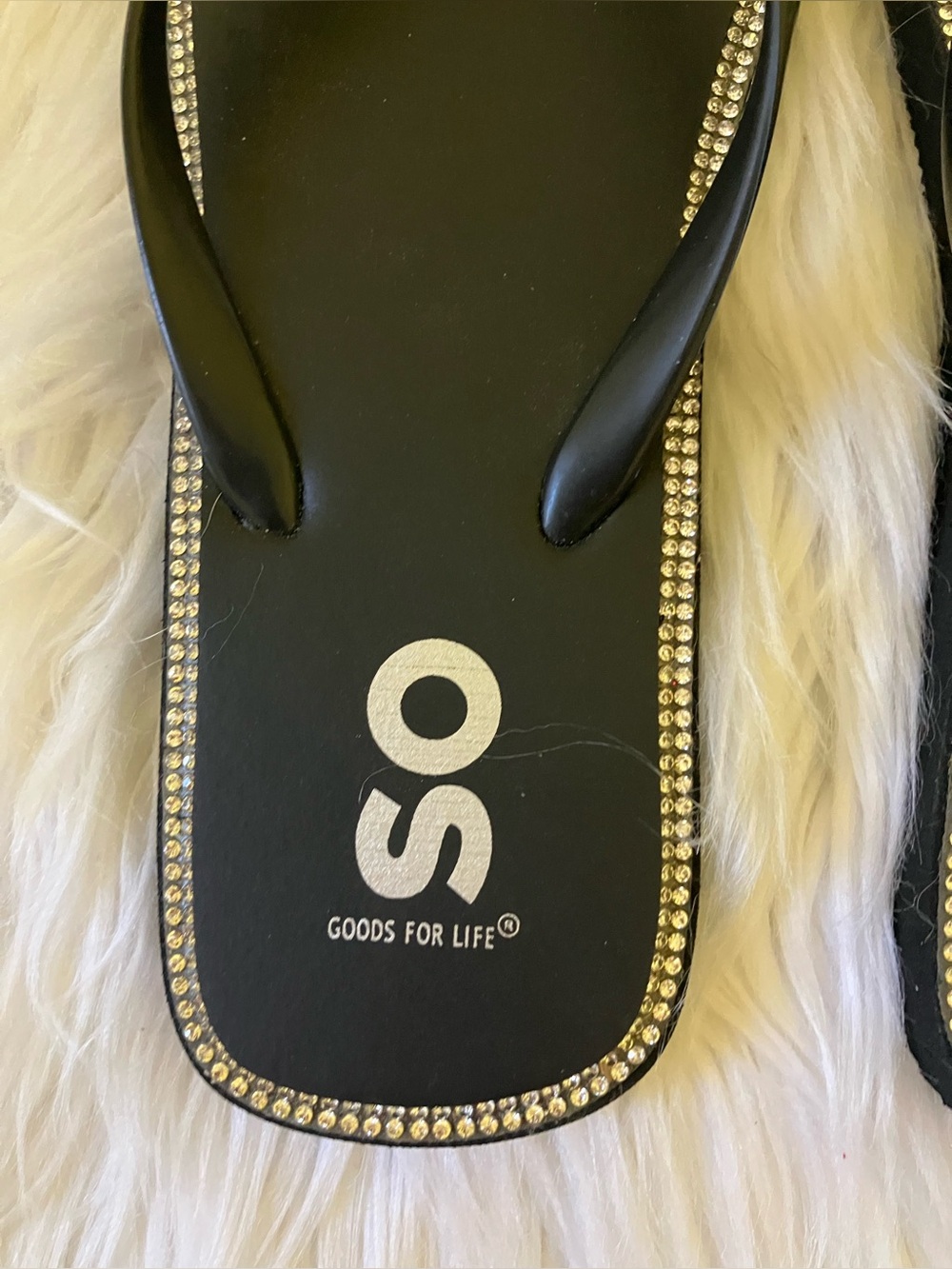 FLIP FLOPS NWOT - Picture 3 of 3